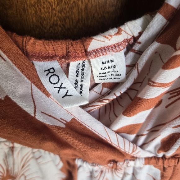 Roxy Tropical Print Romper Rust Orange With White Botanical Floral Pattern - Picture 5 of 7